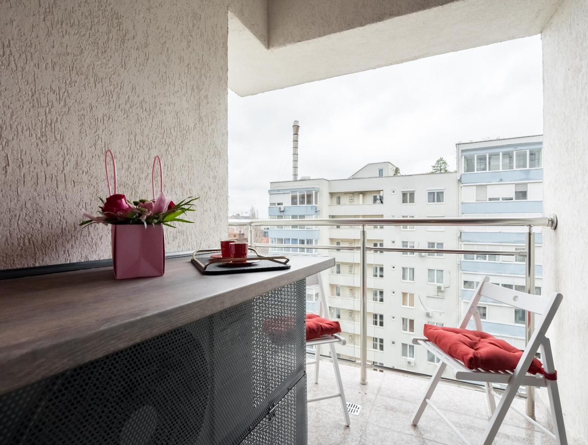 Urban Nest Apartment